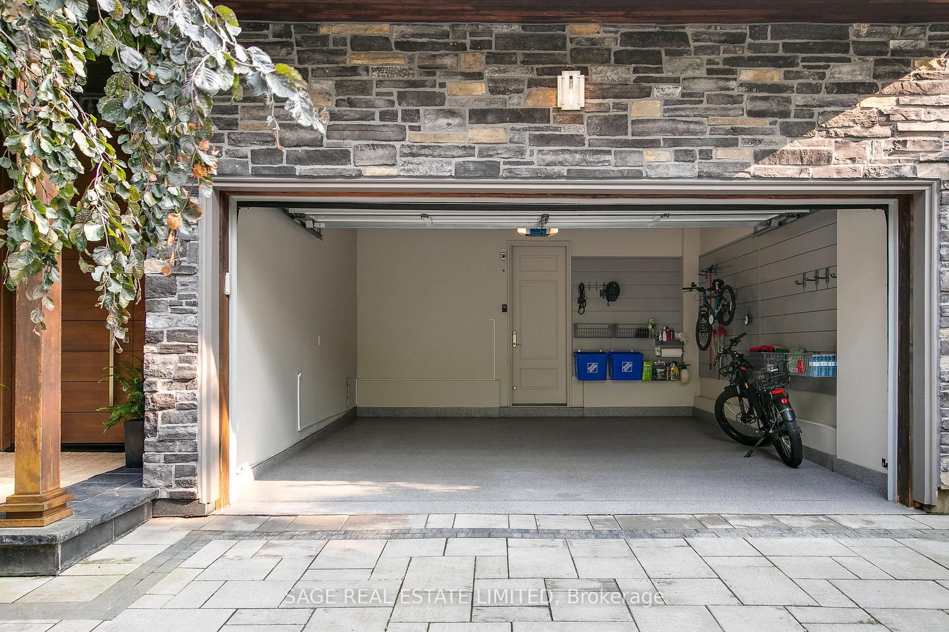 Photo 26 of 79 Fishleigh Drive, Scarborough, Birchcliffe-Cliffside — HOMEH