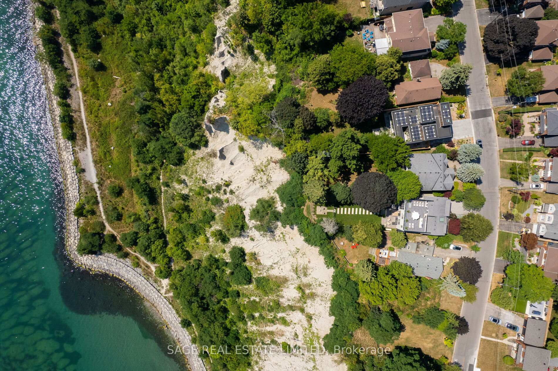 Photo 50 of 79 Fishleigh Drive, Scarborough, Birchcliffe-Cliffside — HOMEH