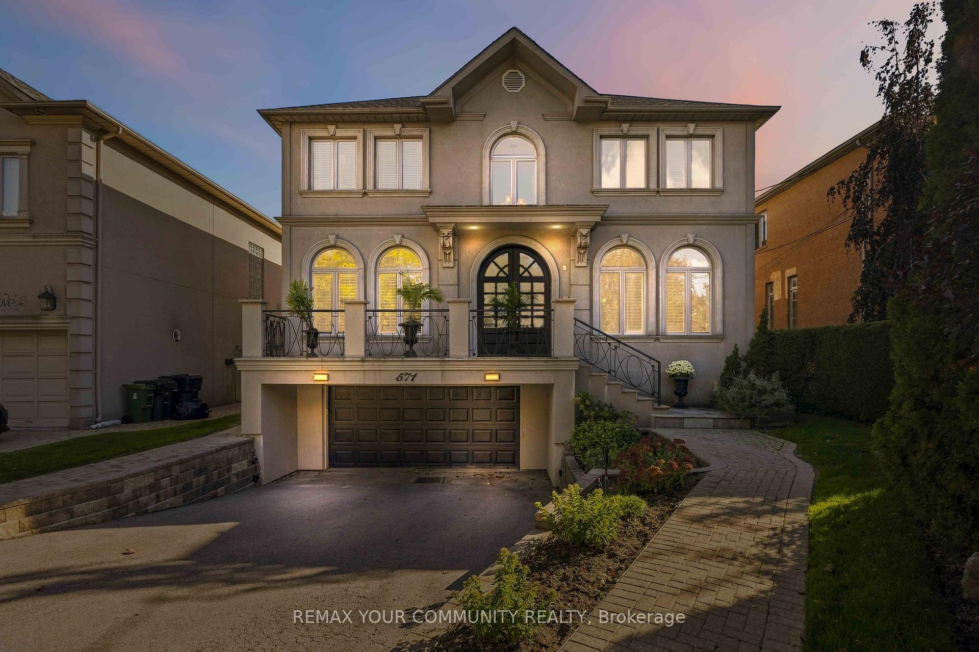 Photo 2 of 571 Old Orchard Grove, Toronto, Bedford Park-Nortown — HOMEH