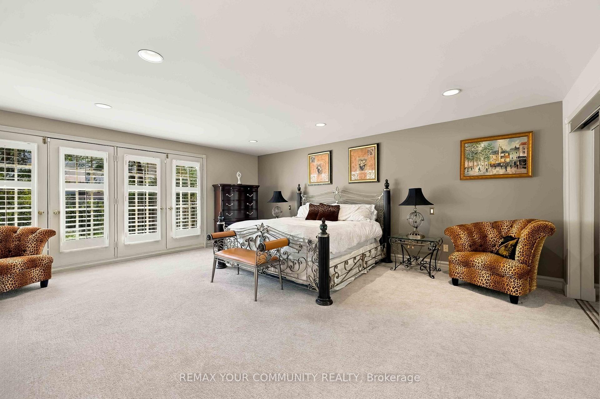 Photo 20 of 571 Old Orchard Grove, Toronto, Bedford Park-Nortown — HOMEH
