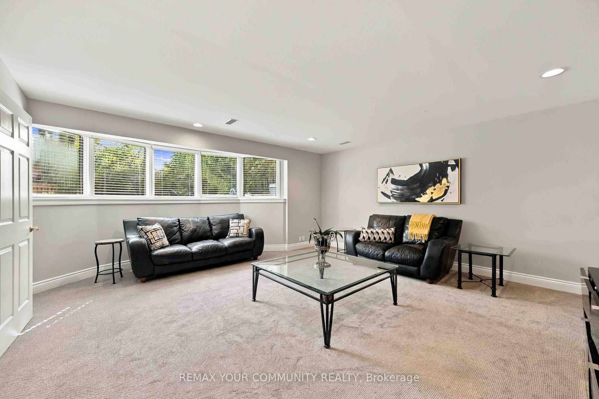 Photo 31 of 571 Old Orchard Grove, Toronto, Bedford Park-Nortown — HOMEH