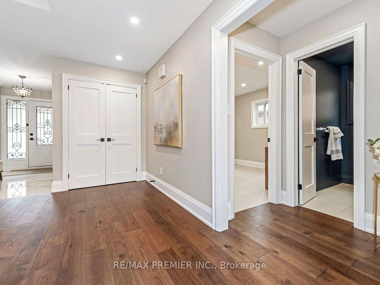 Photo 20 of 38 Spring Town Road, Vaughan, East Woodbridge — HOMEH