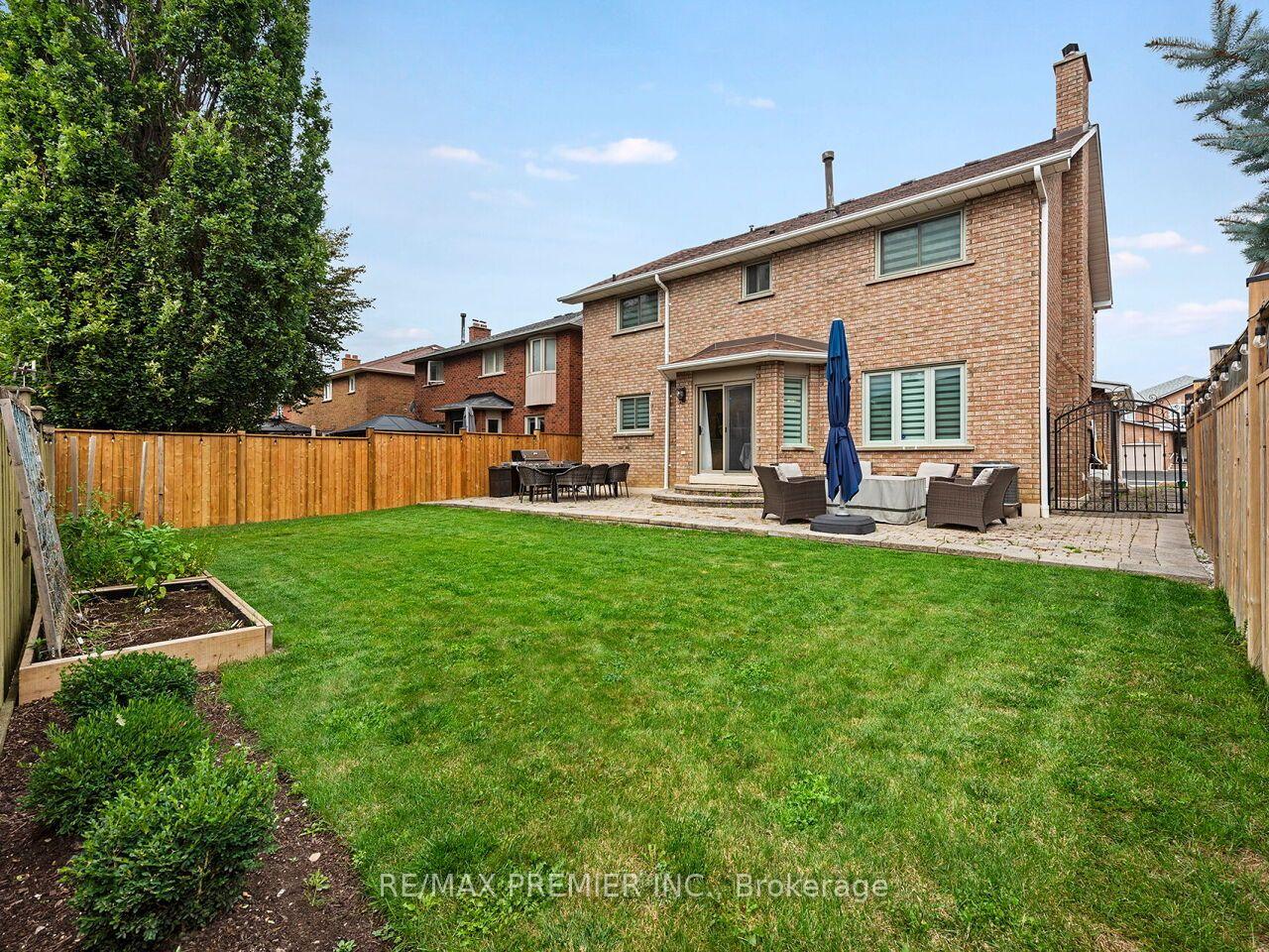 Photo 37 of 38 Spring Town Road, Vaughan, East Woodbridge — HOMEH