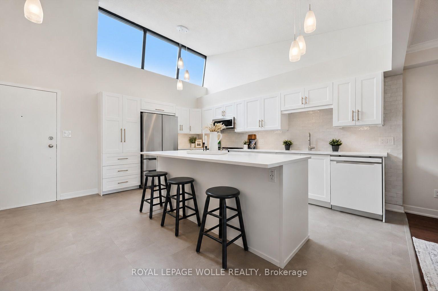 Photo 2 of Unit PH2, 260 Sheldon Avenue N, Kitchener, Eastwood — HOMEH