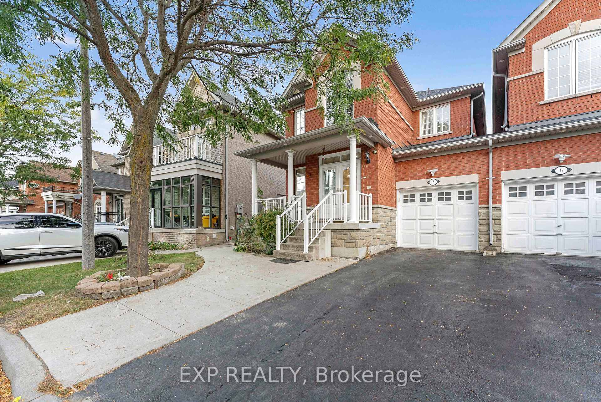 Photo 2 of 7 Overture Lane, Brampton, Bramalea North Industrial — HOMEH