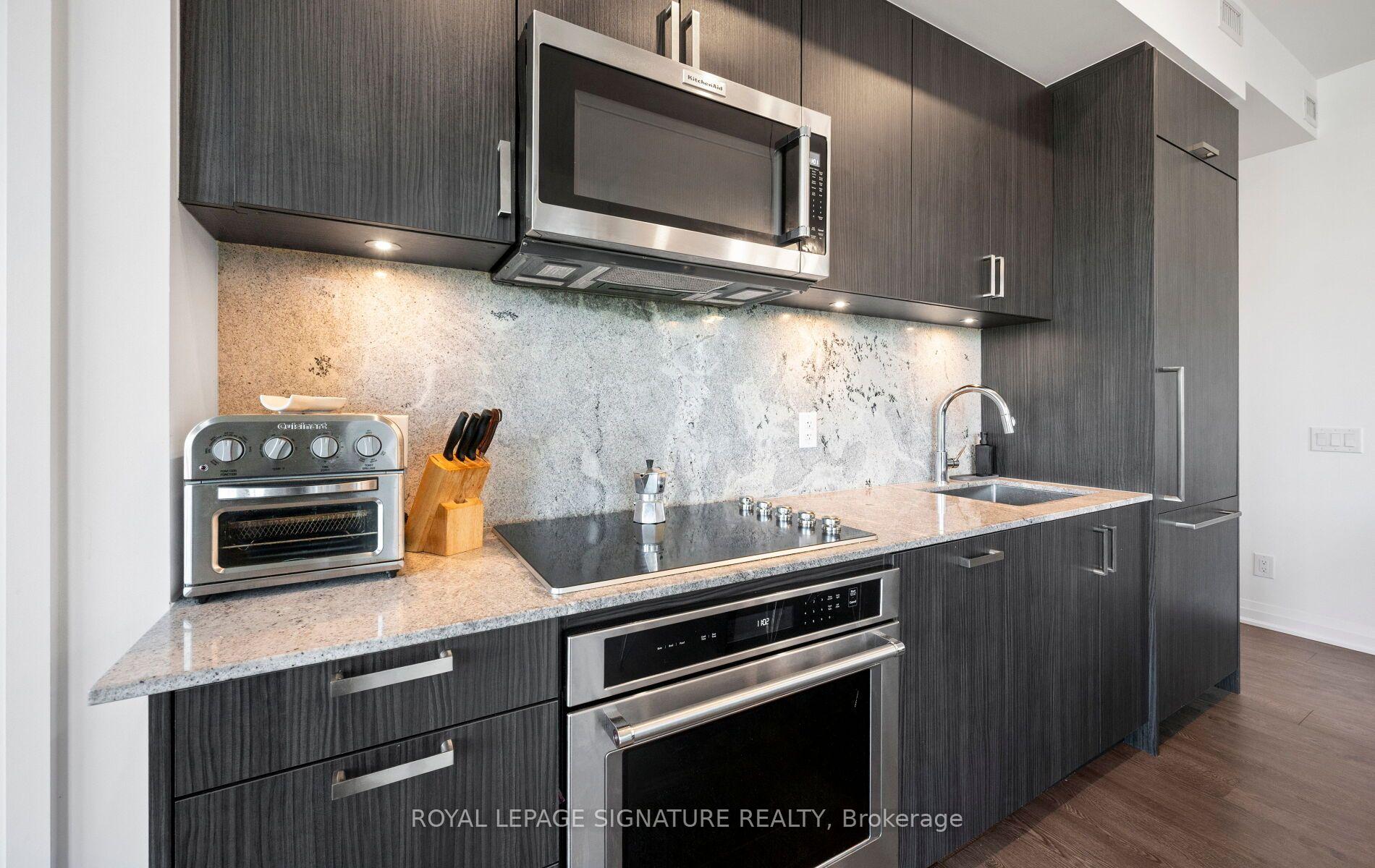 Photo 11 of Unit 526, 280 Howland Avenue, Toronto, The Annex — HOMEH