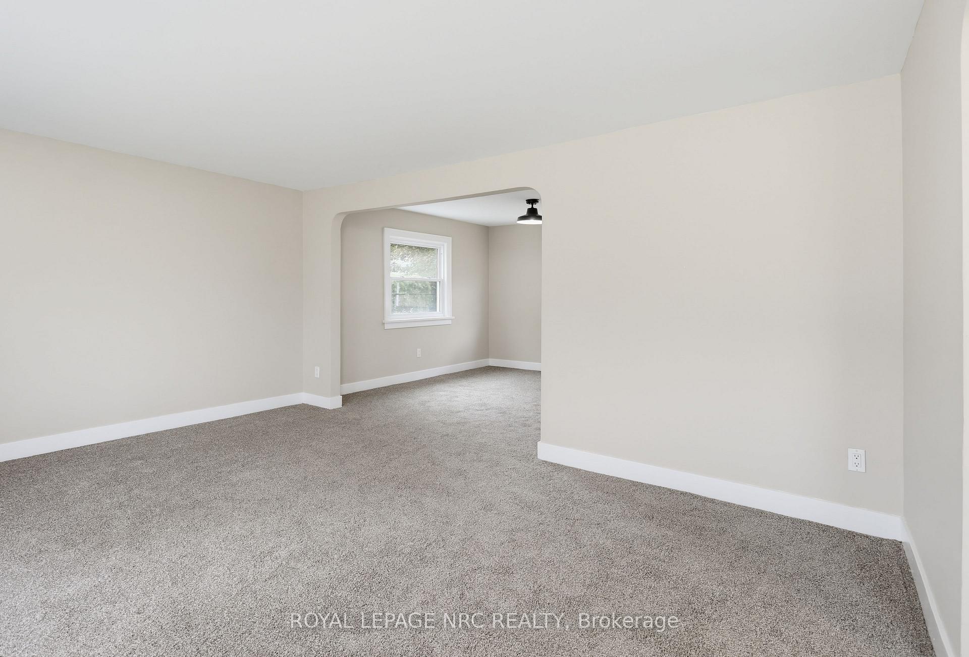 Photo 6 of 536 Fielden Avenue, Port Colborne, Main Street — HOMEH