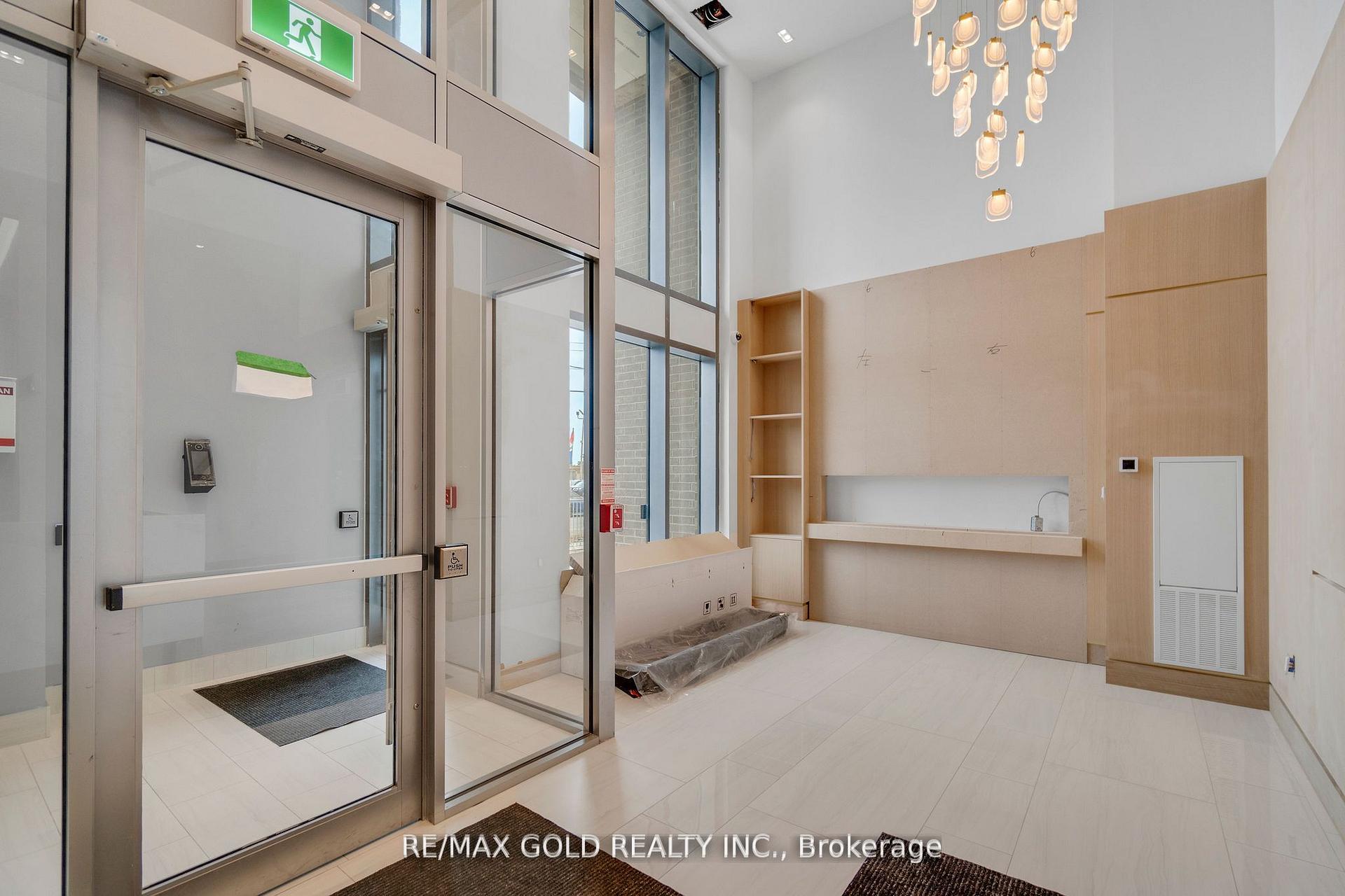 Photo 7 of Unit 803, 2782 Barton Street E, Hamilton, Riverdale — HOMEH