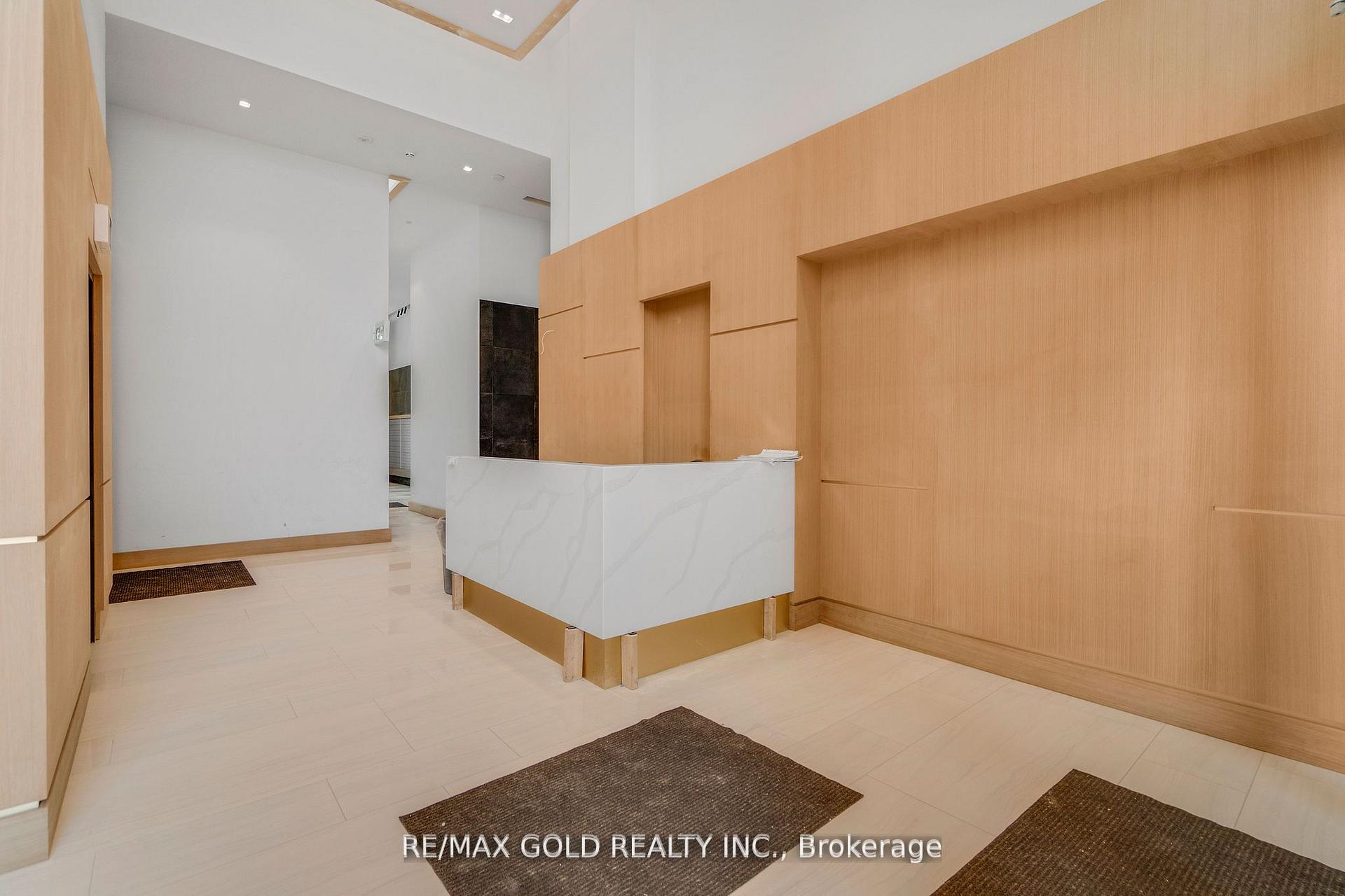 Photo 8 of Unit 803, 2782 Barton Street E, Hamilton, Riverdale — HOMEH