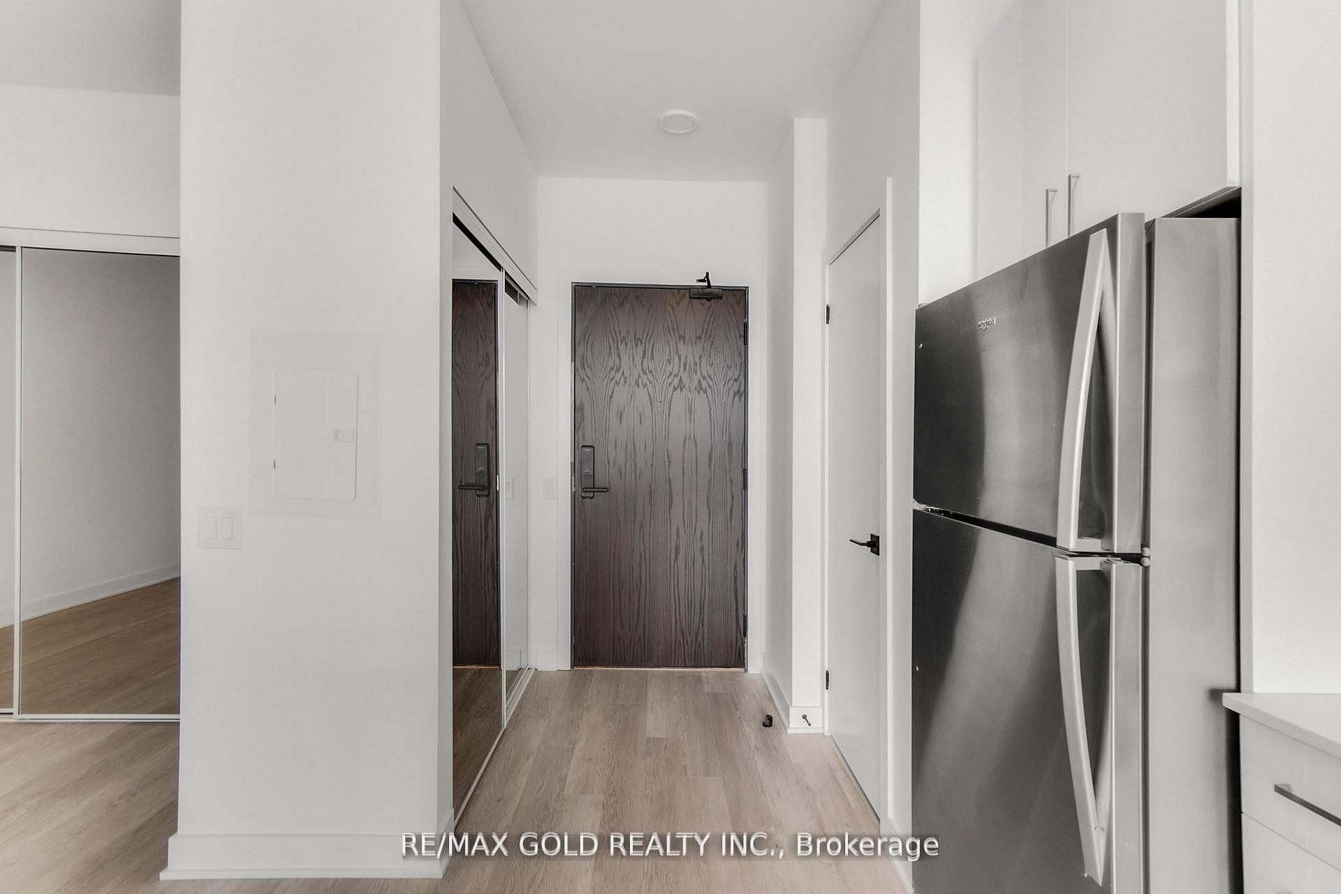 Photo 13 of Unit 803, 2782 Barton Street E, Hamilton, Riverdale — HOMEH
