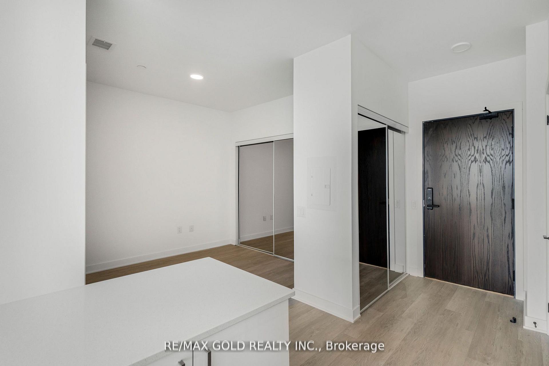 Photo 14 of Unit 803, 2782 Barton Street E, Hamilton, Riverdale — HOMEH