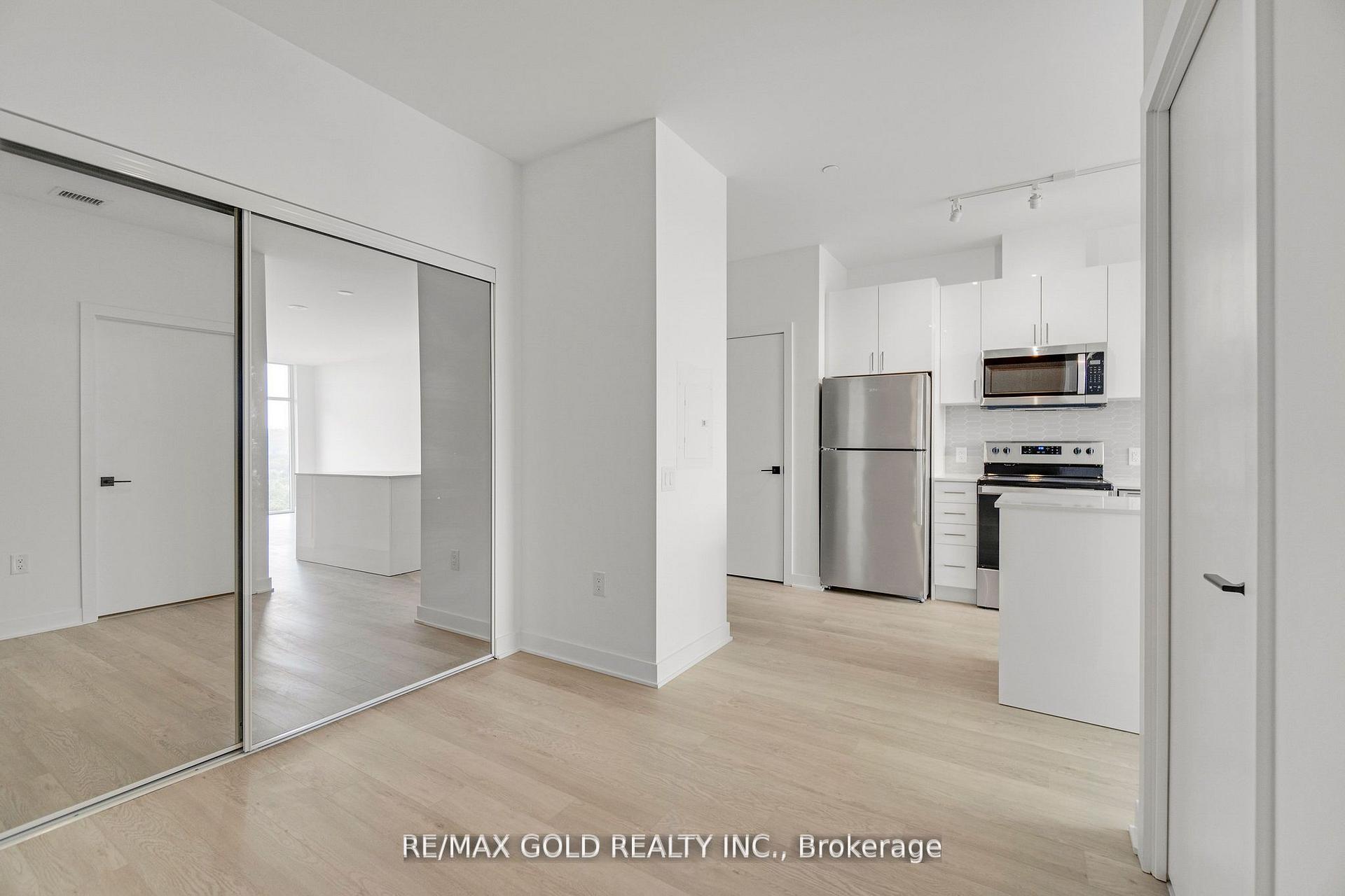 Photo 24 of Unit 803, 2782 Barton Street E, Hamilton, Riverdale — HOMEH
