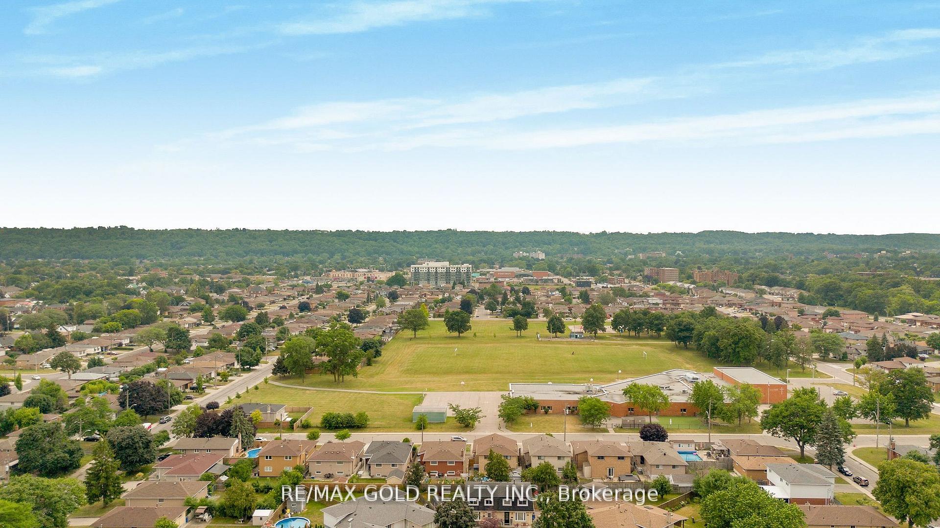 Photo 38 of Unit 803, 2782 Barton Street E, Hamilton, Riverdale — HOMEH