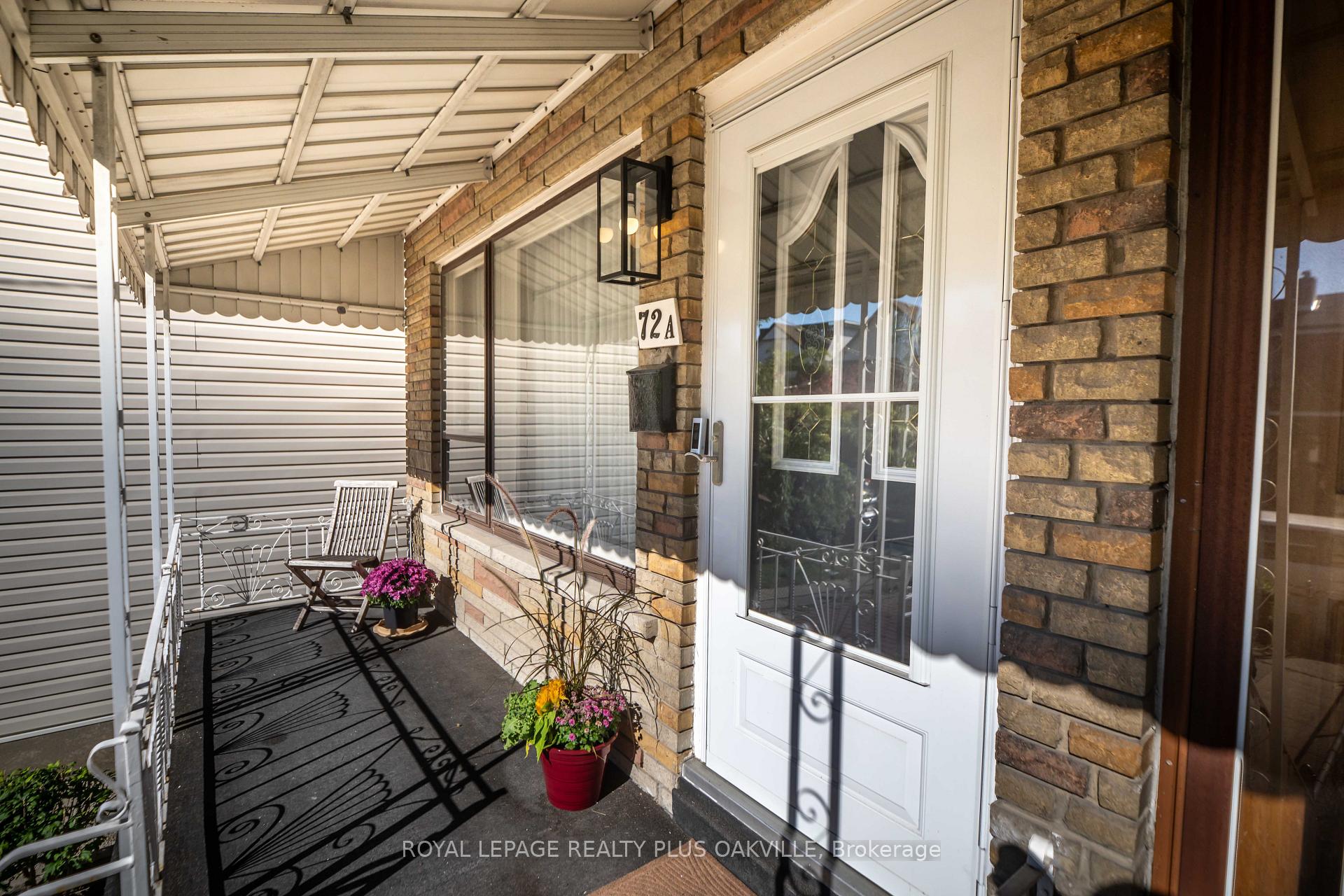 Photo 3 of 72a Lindsey Avenue, Toronto, Dufferin Grove — HOMEH