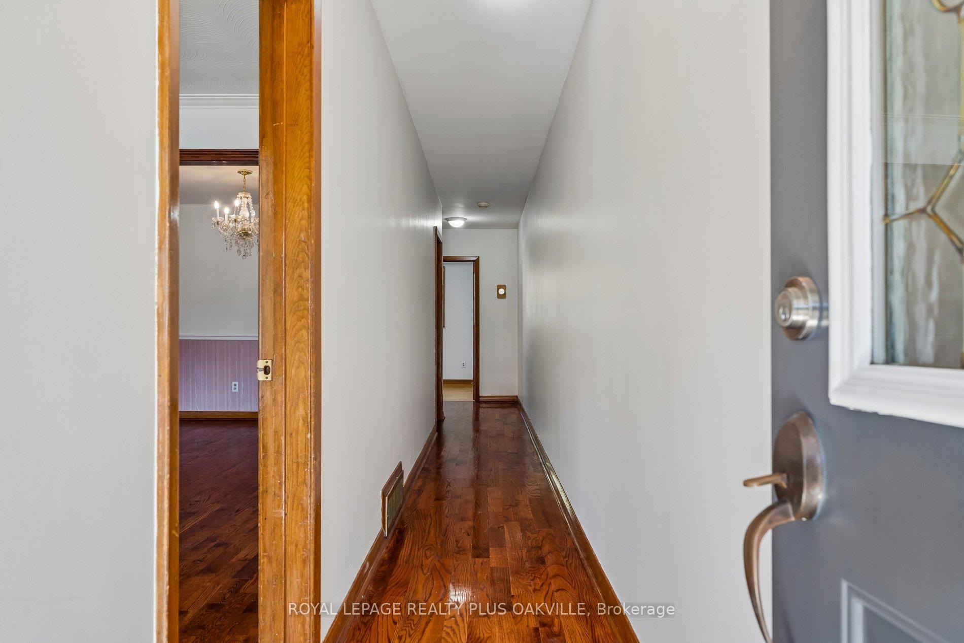 Photo 5 of 72a Lindsey Avenue, Toronto, Dufferin Grove — HOMEH