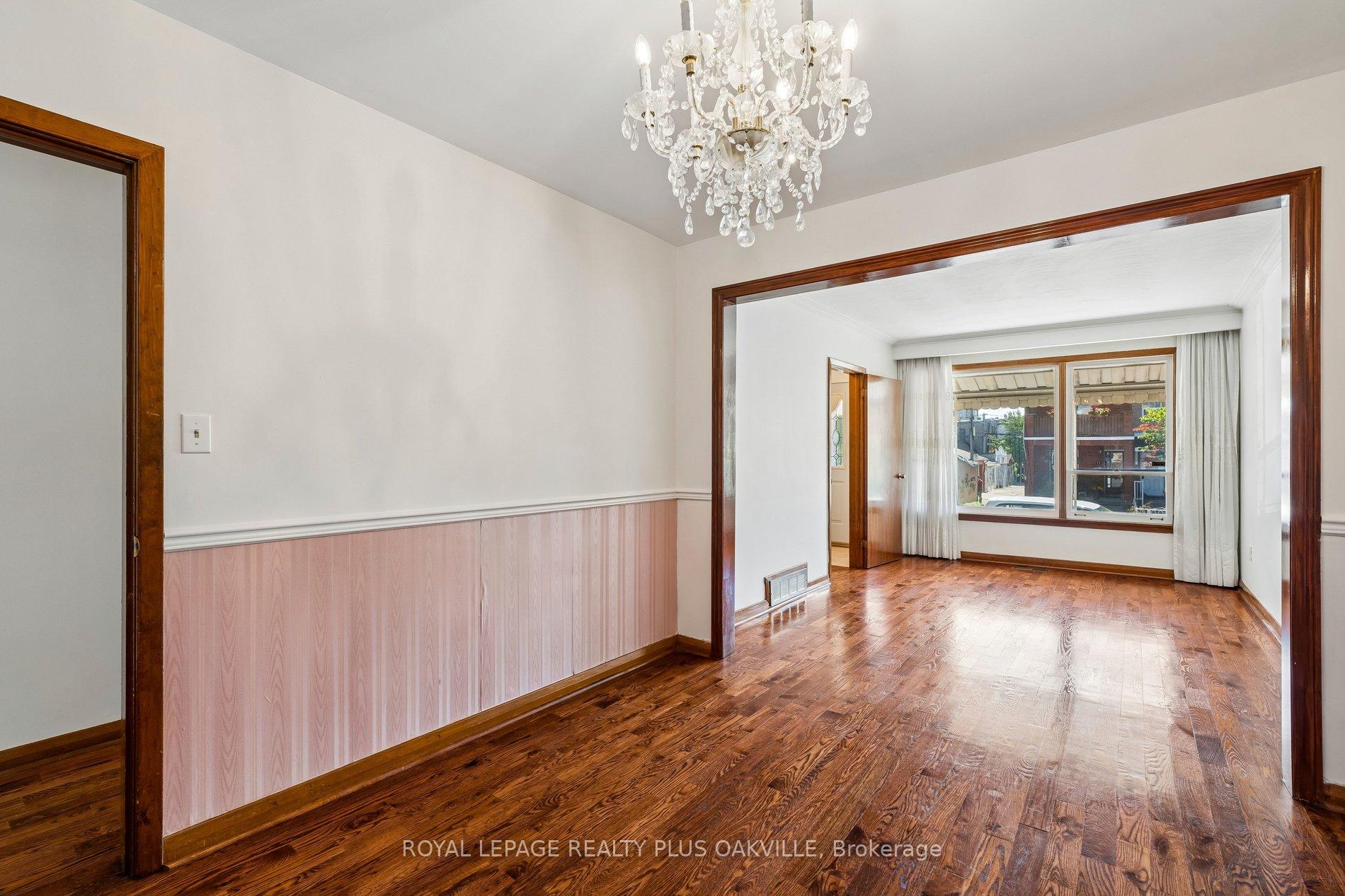 Photo 8 of 72a Lindsey Avenue, Toronto, Dufferin Grove — HOMEH