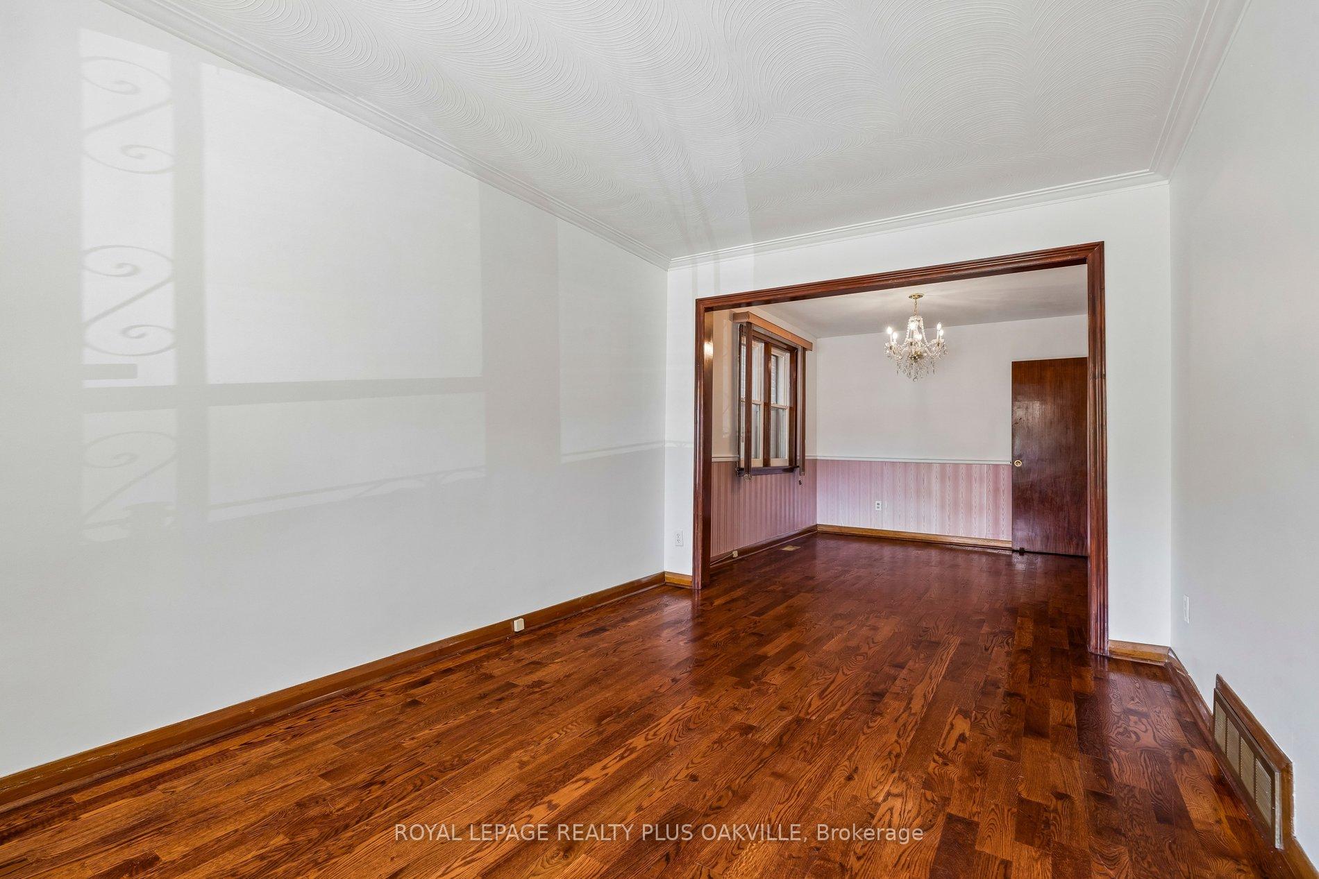 Photo 9 of 72a Lindsey Avenue, Toronto, Dufferin Grove — HOMEH