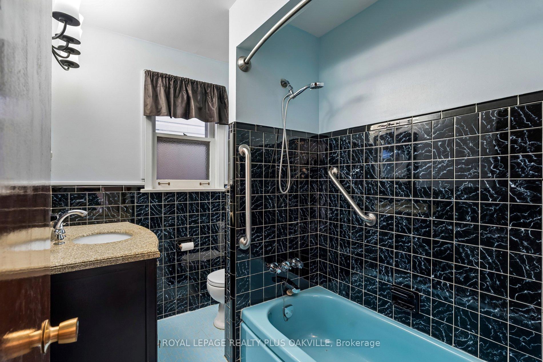 Photo 23 of 72a Lindsey Avenue, Toronto, Dufferin Grove — HOMEH