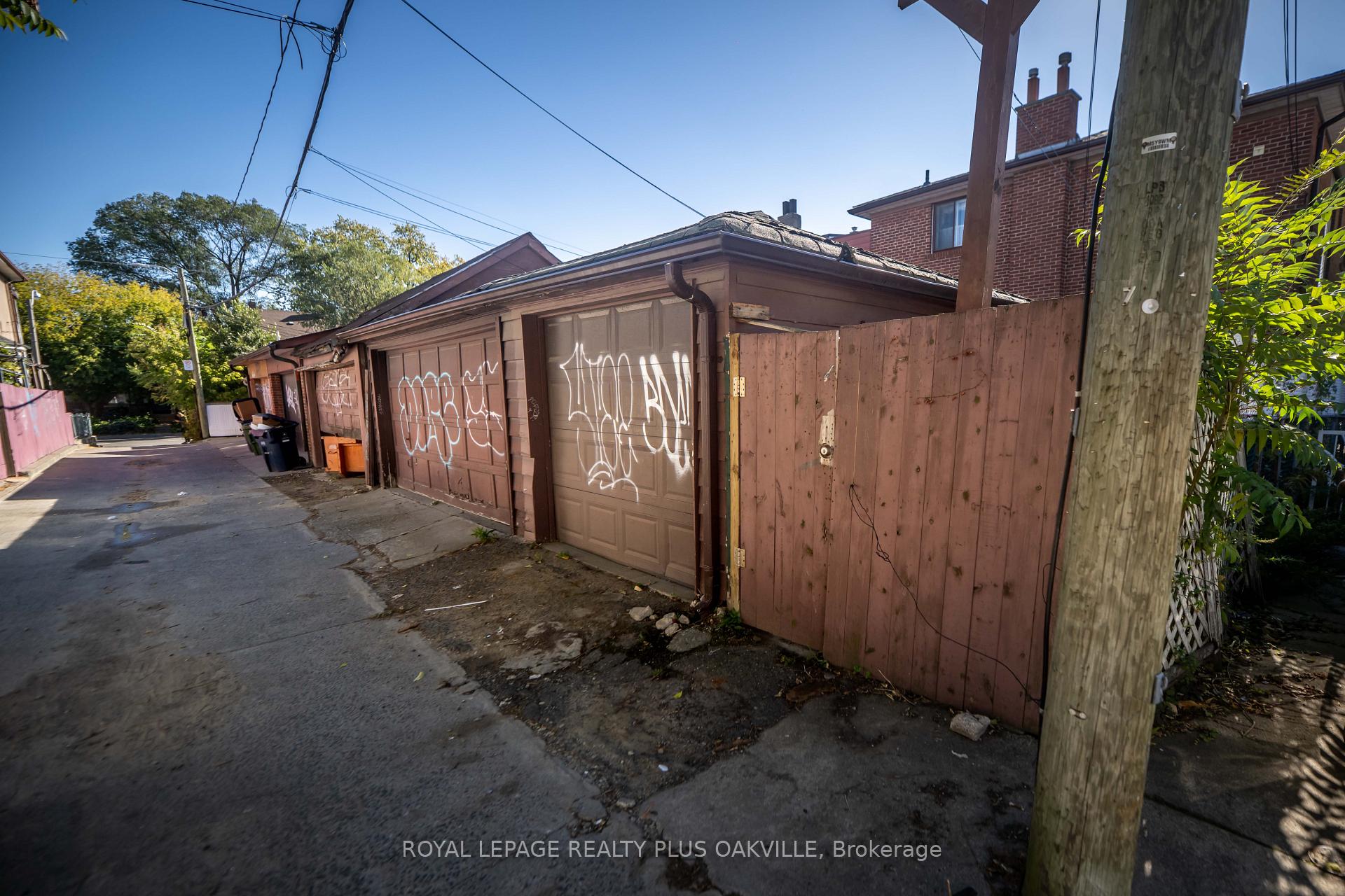 Photo 47 of 72a Lindsey Avenue, Toronto, Dufferin Grove — HOMEH