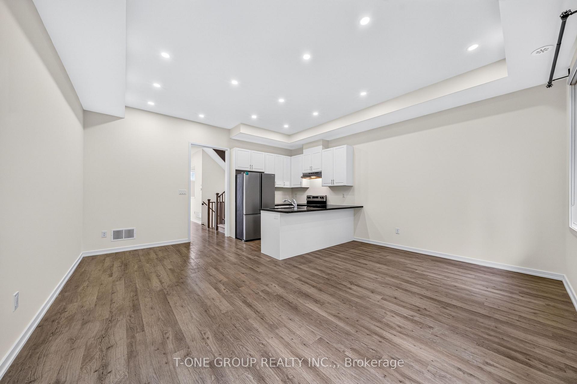 Photo 12 of 54 Pantheon Lane, Markham, Wismer — HOMEH