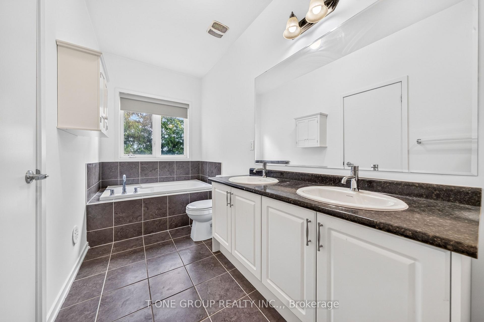 Photo 27 of 54 Pantheon Lane, Markham, Wismer — HOMEH