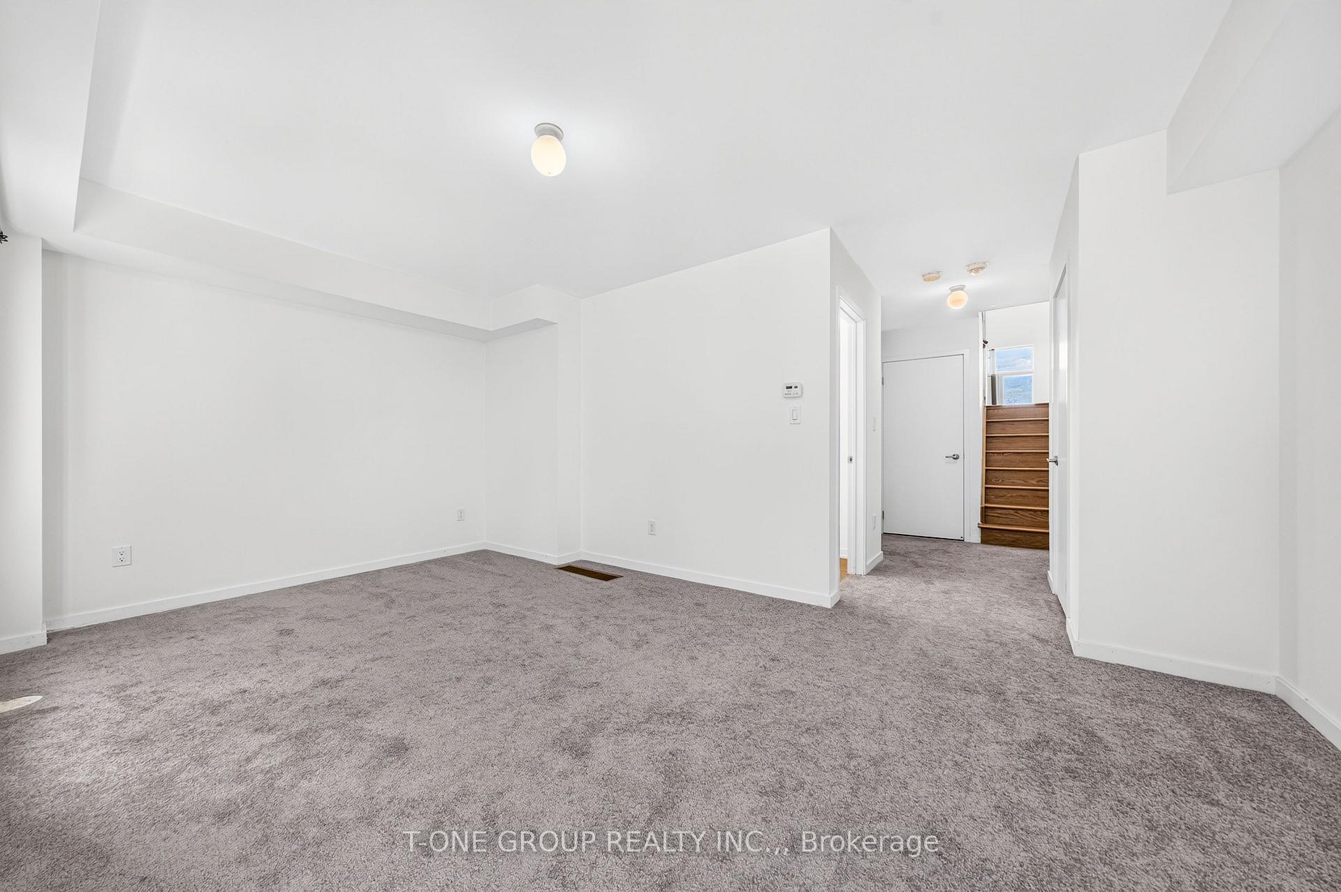 Photo 32 of 54 Pantheon Lane, Markham, Wismer — HOMEH