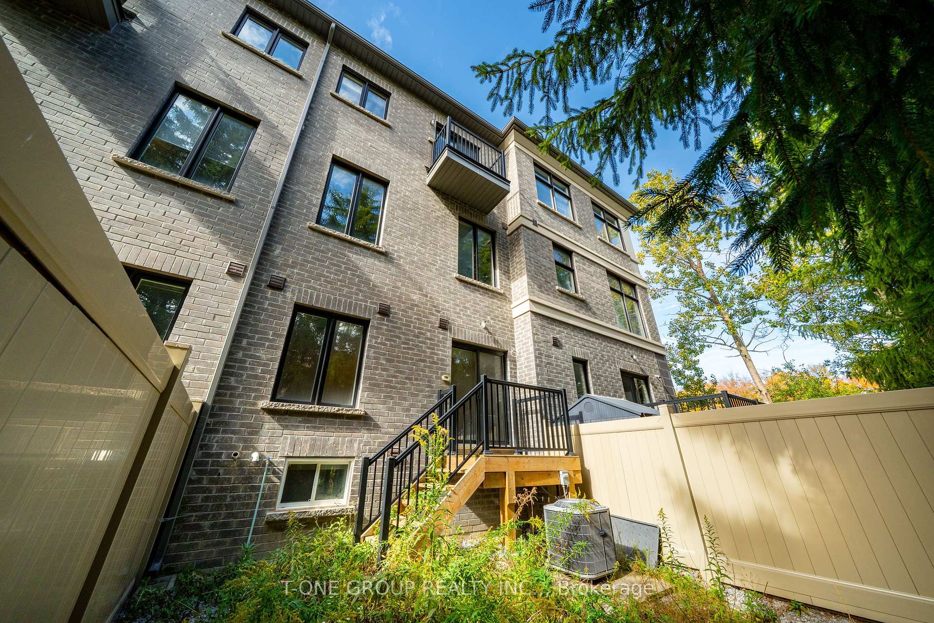 Photo 41 of 54 Pantheon Lane, Markham, Wismer — HOMEH