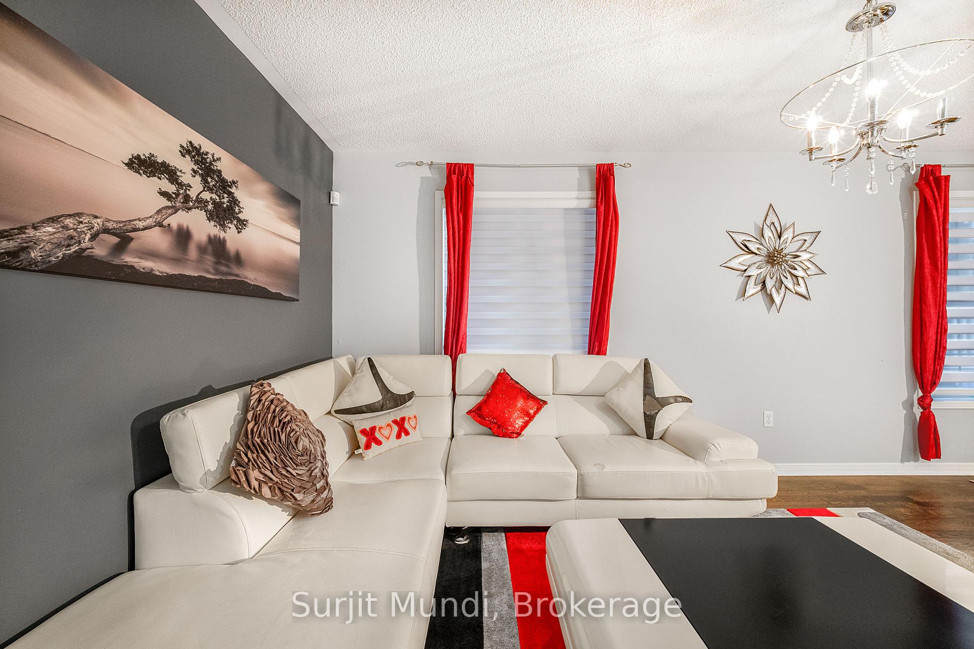Photo 13 of 21 Amboise Crescent, Brampton, Fletcher's Meadow — HOMEH