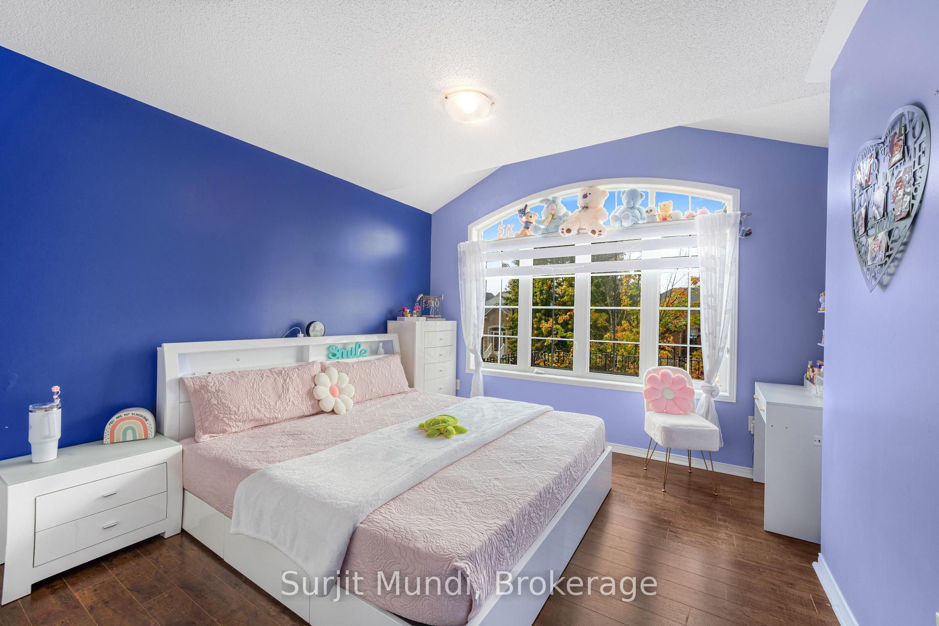 Photo 27 of 21 Amboise Crescent, Brampton, Fletcher's Meadow — HOMEH