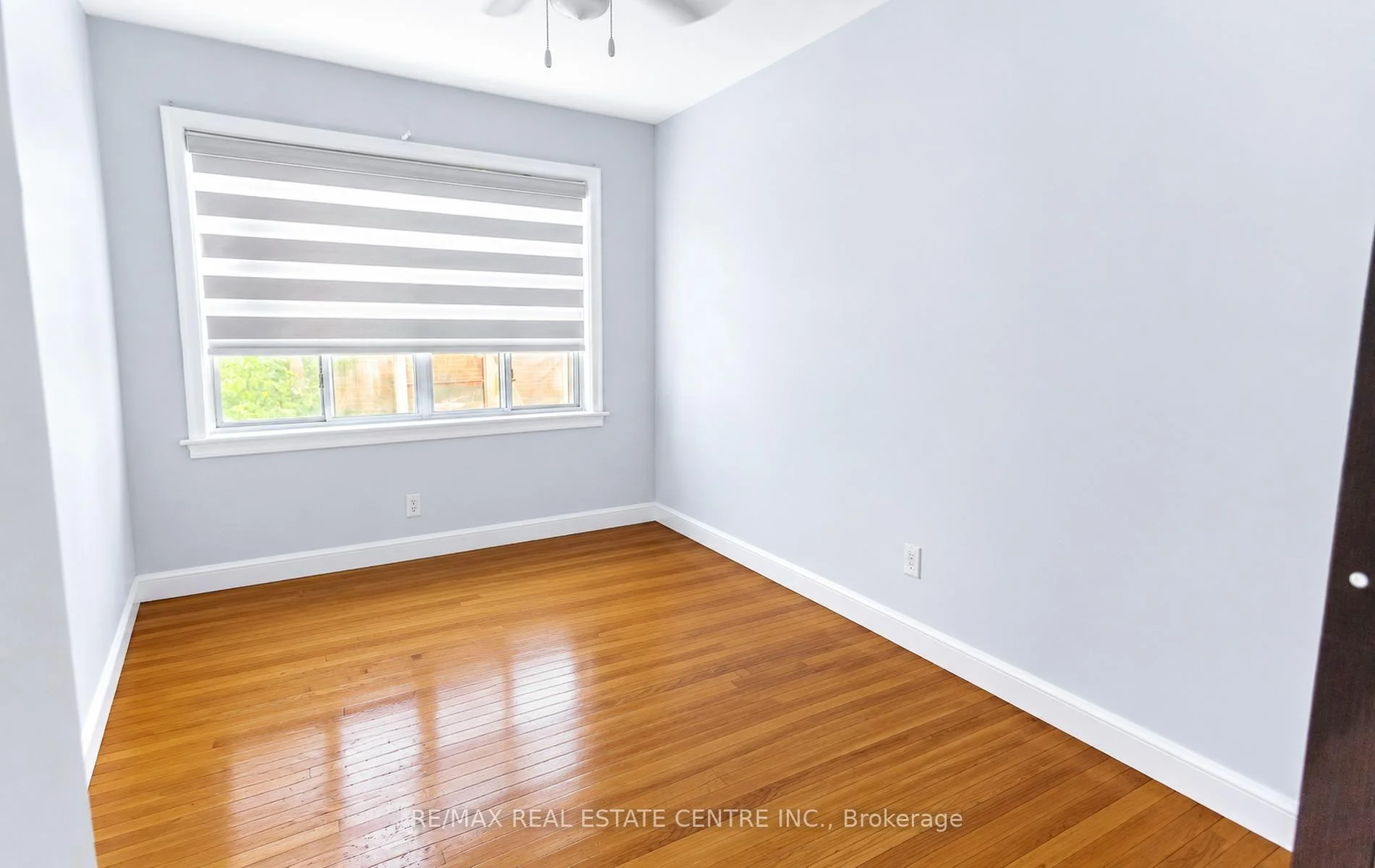 Photo 18 of 302 Southview Road, Oakville, West — HOMEH