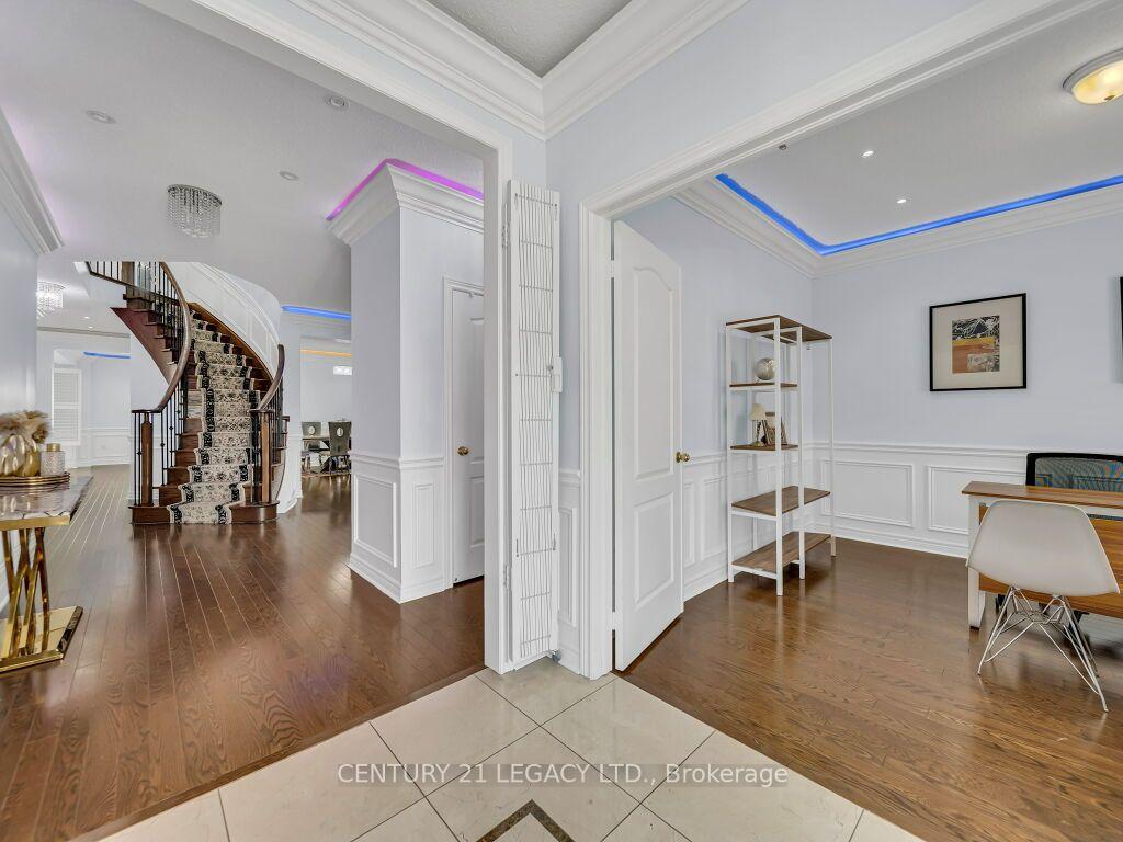 Photo 5 of 20 Wardsville Drive W, Brampton, Bram West — HOMEH