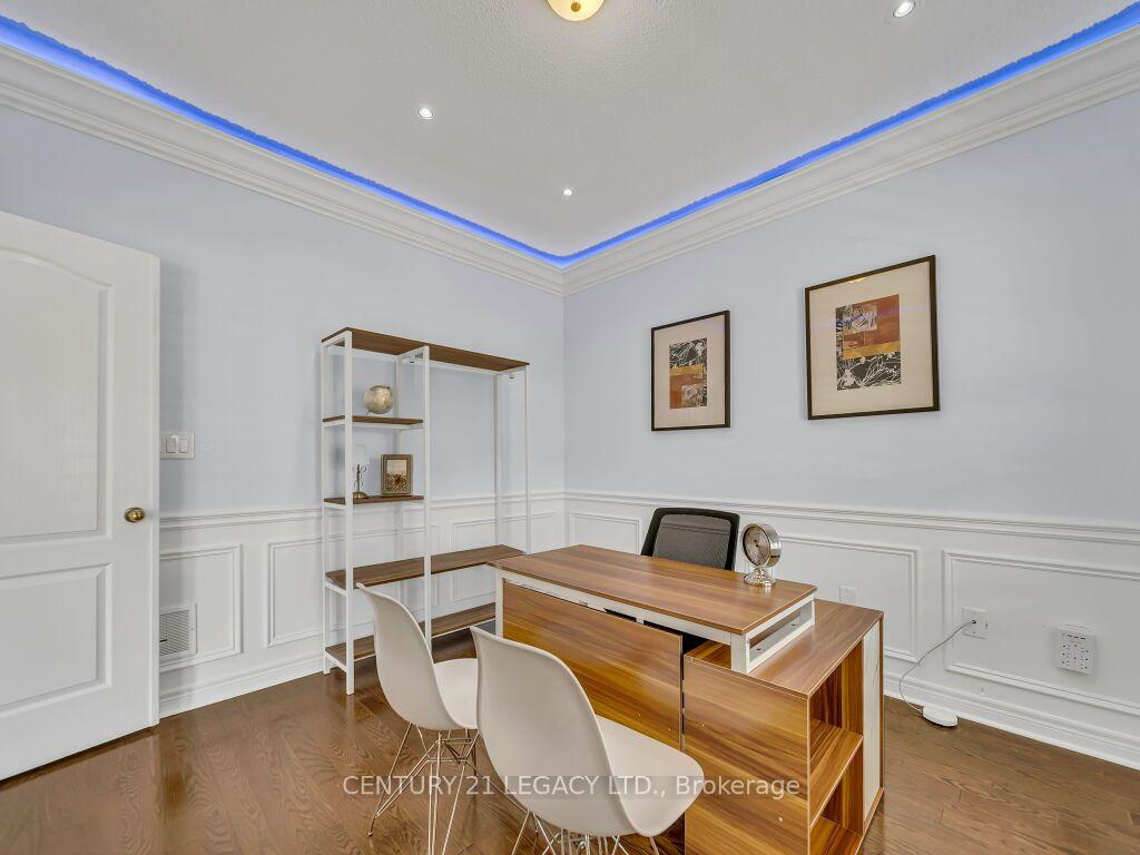 Photo 6 of 20 Wardsville Drive W, Brampton, Bram West — HOMEH