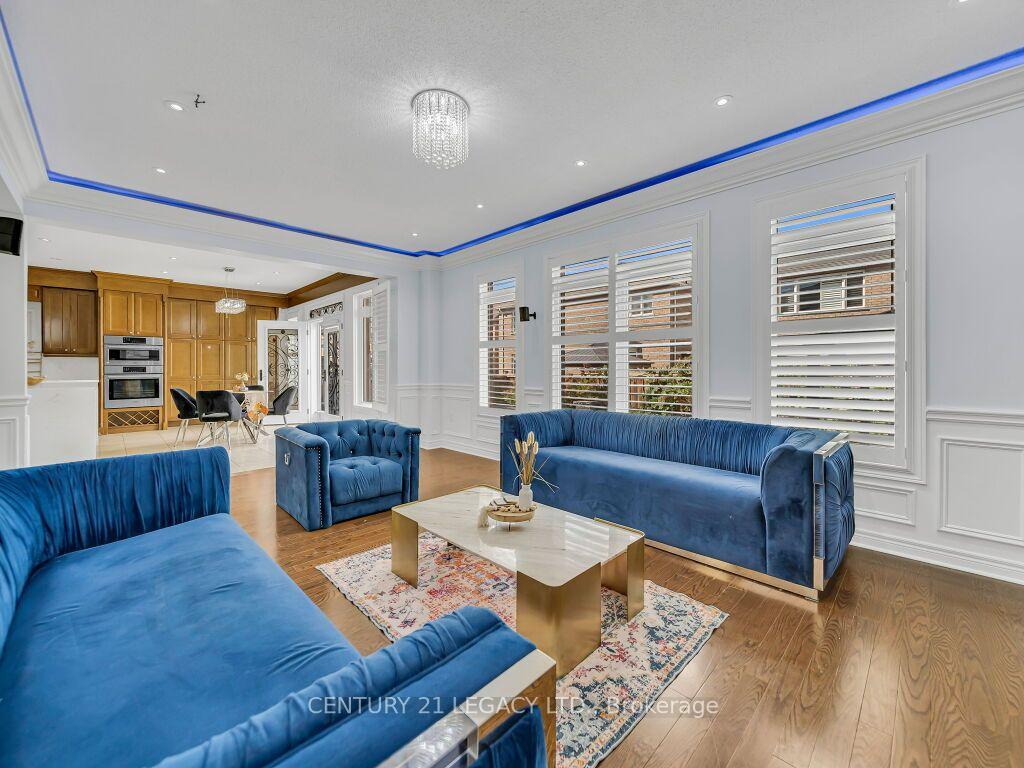 Photo 11 of 20 Wardsville Drive W, Brampton, Bram West — HOMEH