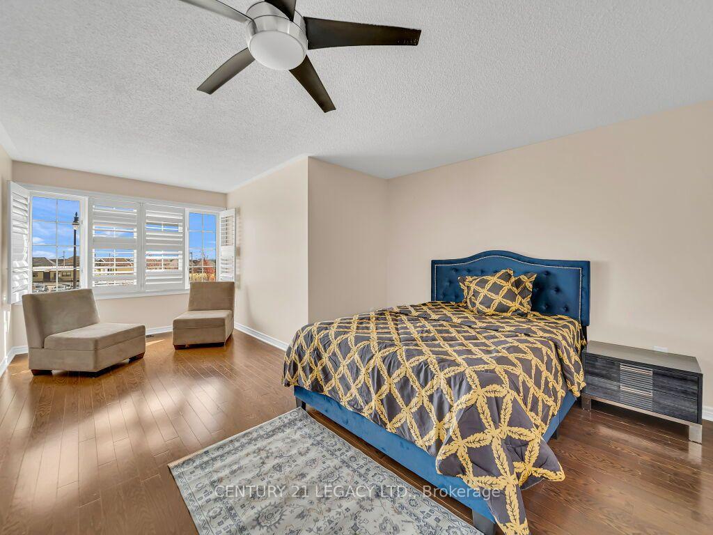 Photo 16 of 20 Wardsville Drive W, Brampton, Bram West — HOMEH