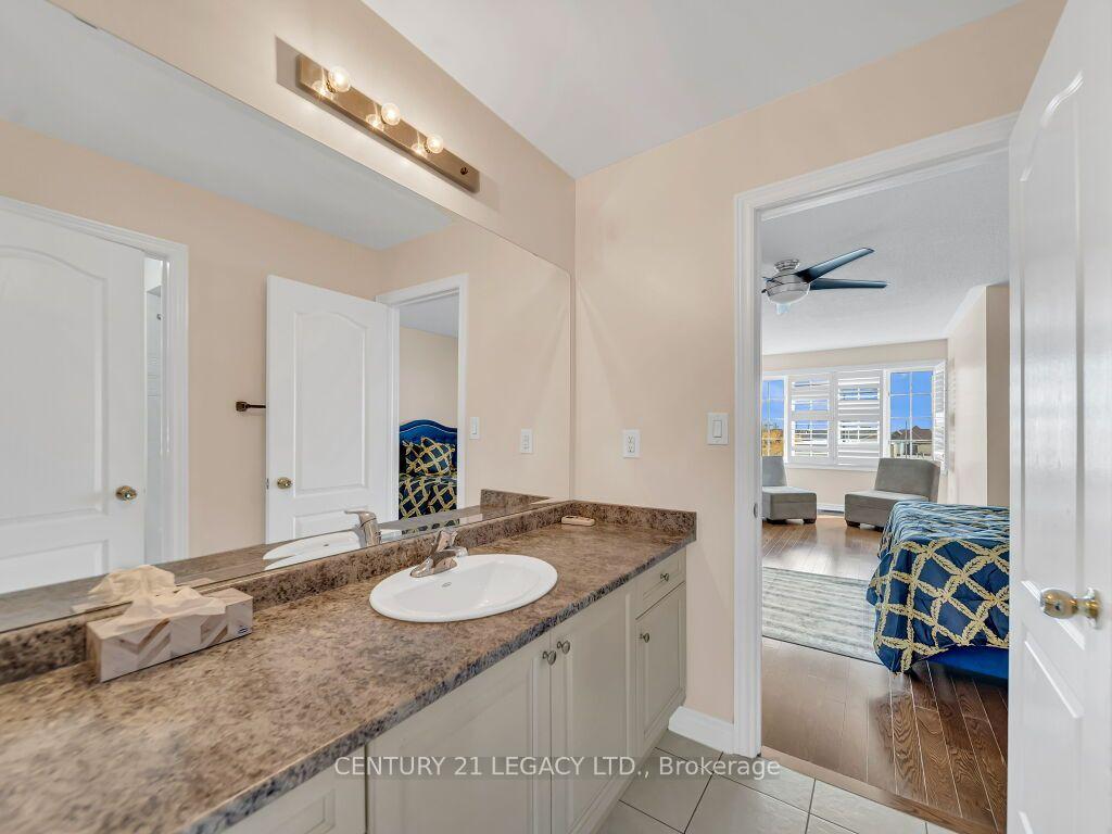 Photo 18 of 20 Wardsville Drive W, Brampton, Bram West — HOMEH