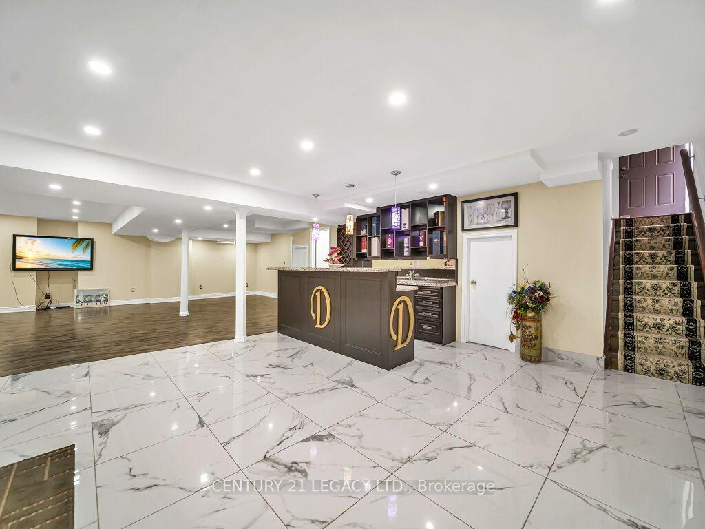Photo 23 of 20 Wardsville Drive W, Brampton, Bram West — HOMEH