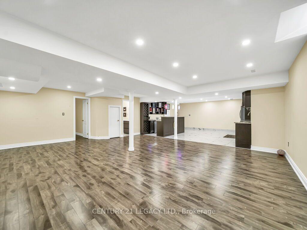Photo 26 of 20 Wardsville Drive W, Brampton, Bram West — HOMEH