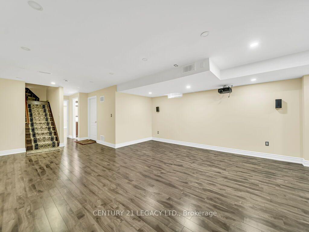 Photo 28 of 20 Wardsville Drive W, Brampton, Bram West — HOMEH