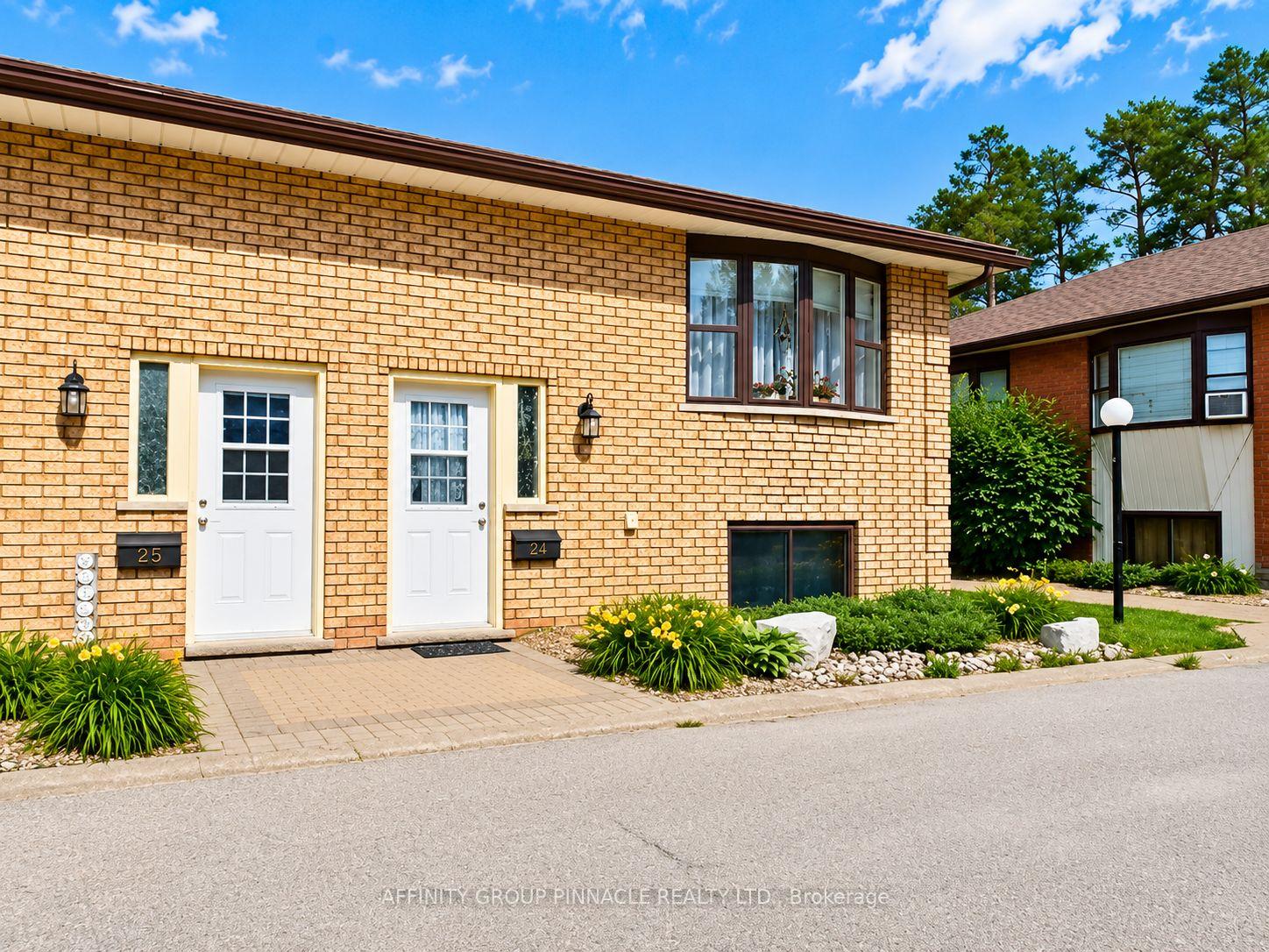 Photo of Unit 24, 115 Mary Street W