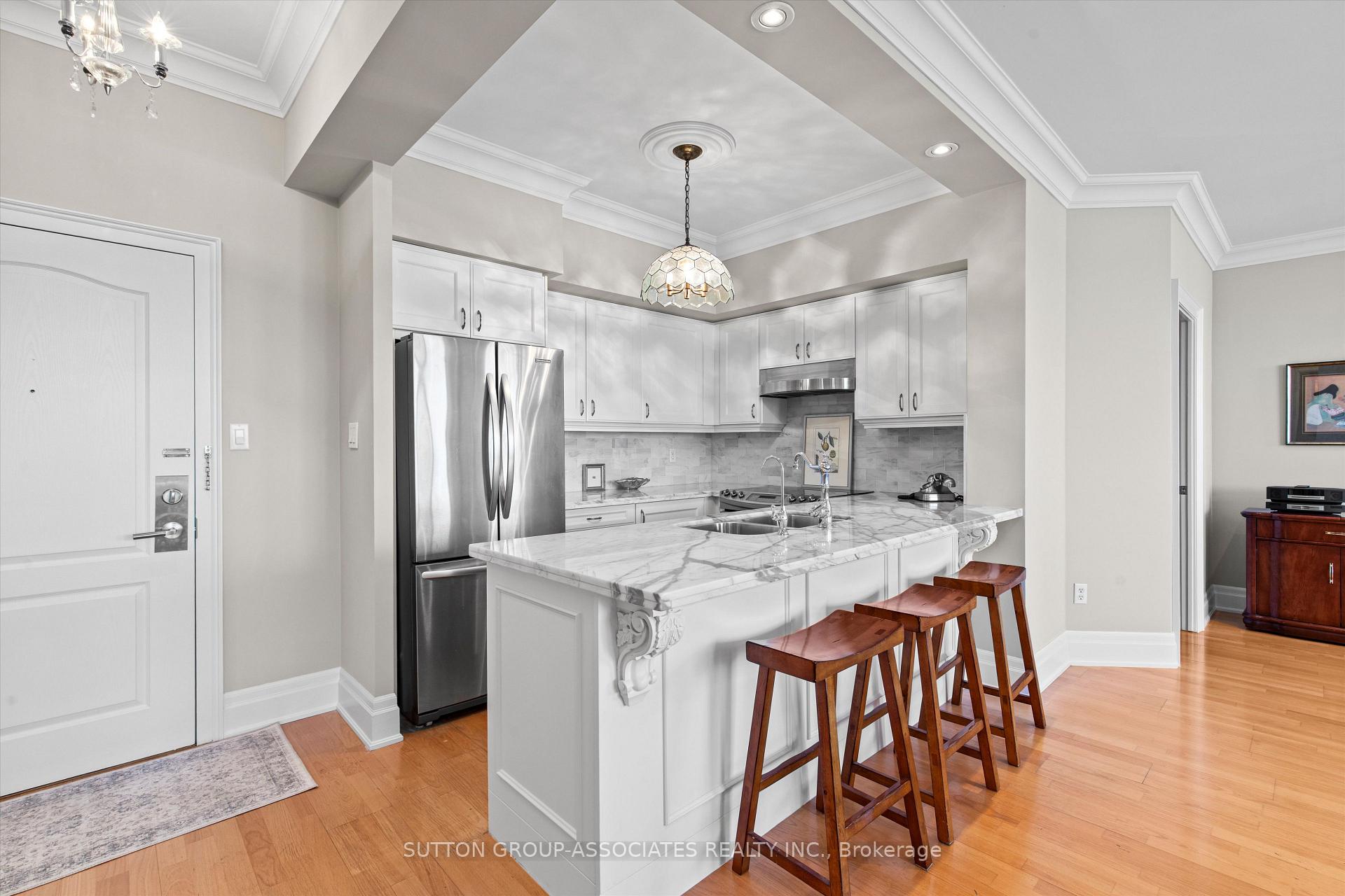 Photo 3 of Unit PH6, 18 Wanless Avenue, Toronto, Lawrence Park North — HOMEH
