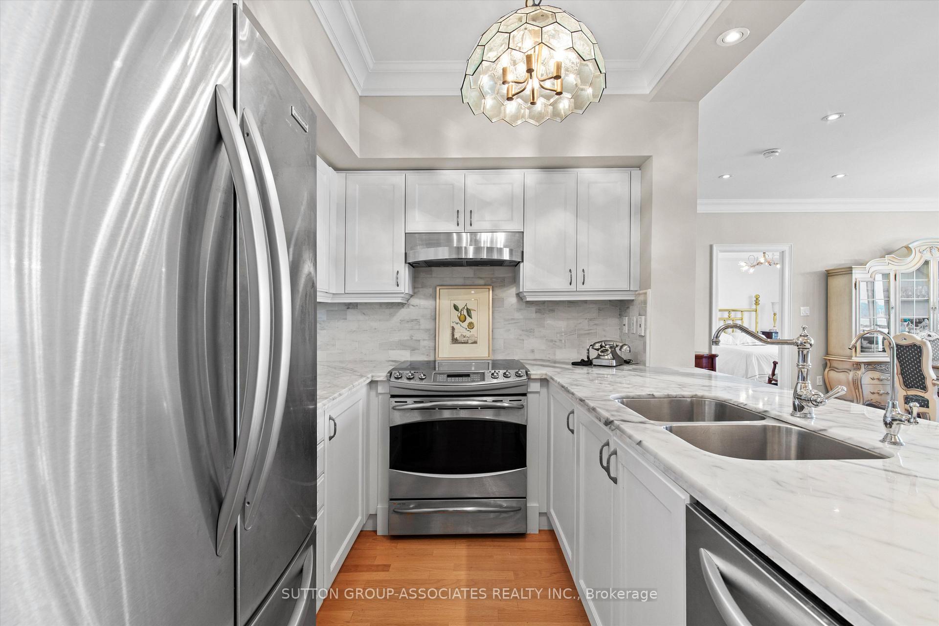 Photo 5 of Unit PH6, 18 Wanless Avenue, Toronto, Lawrence Park North — HOMEH