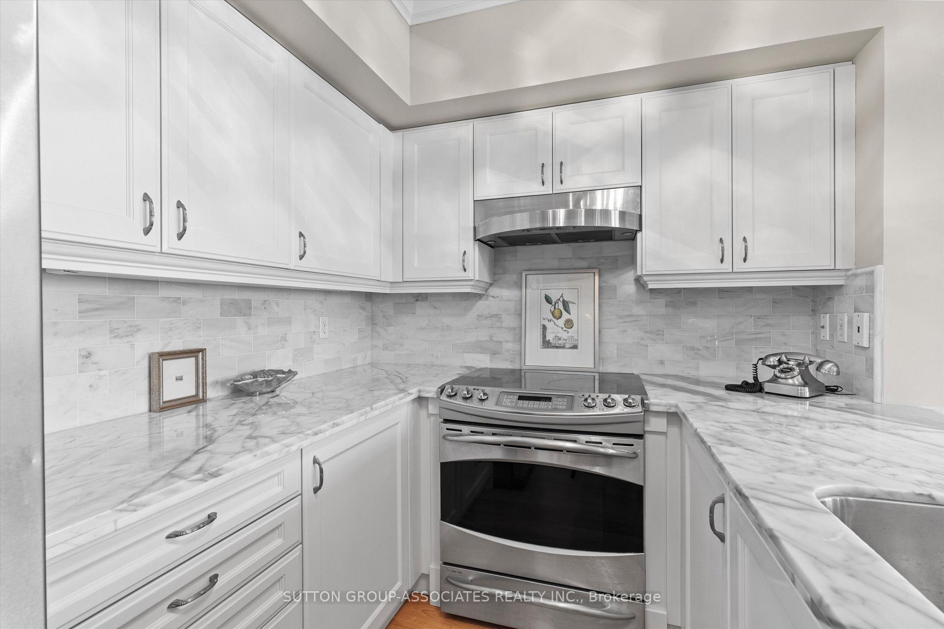 Photo 6 of Unit PH6, 18 Wanless Avenue, Toronto, Lawrence Park North — HOMEH