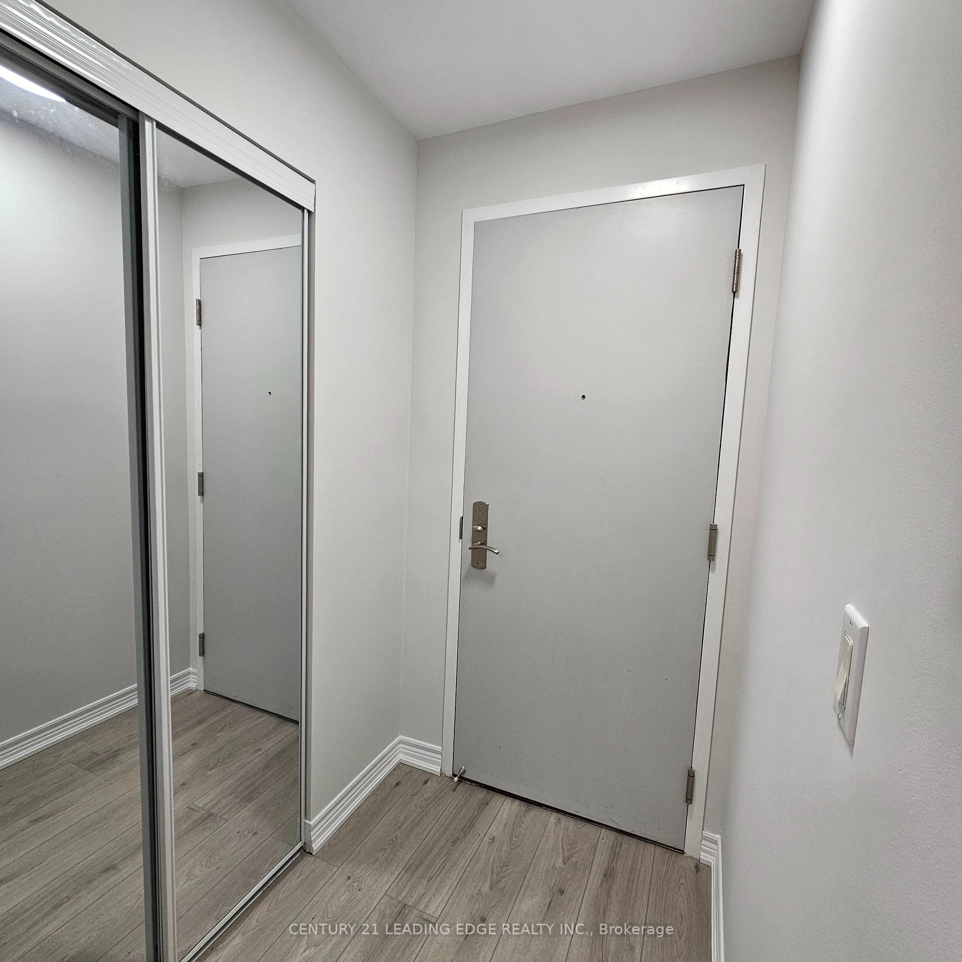 Photo 4 of Unit 714, 761 Bay Street, Toronto, Bay Street Corridor — HOMEH