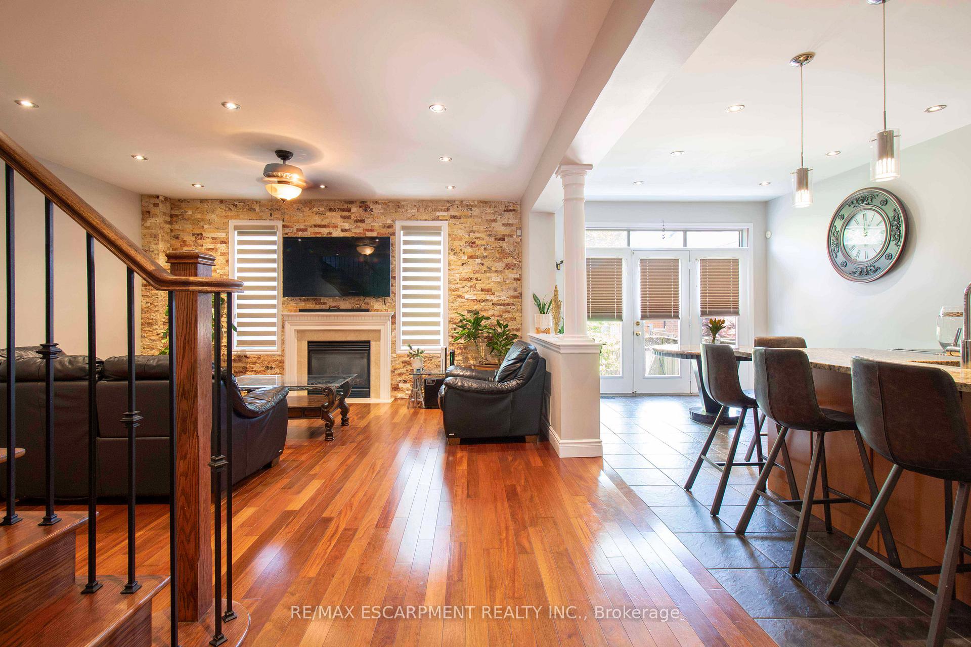 Photo 9 of 4644 Ethel Road, Burlington, Alton — HOMEH