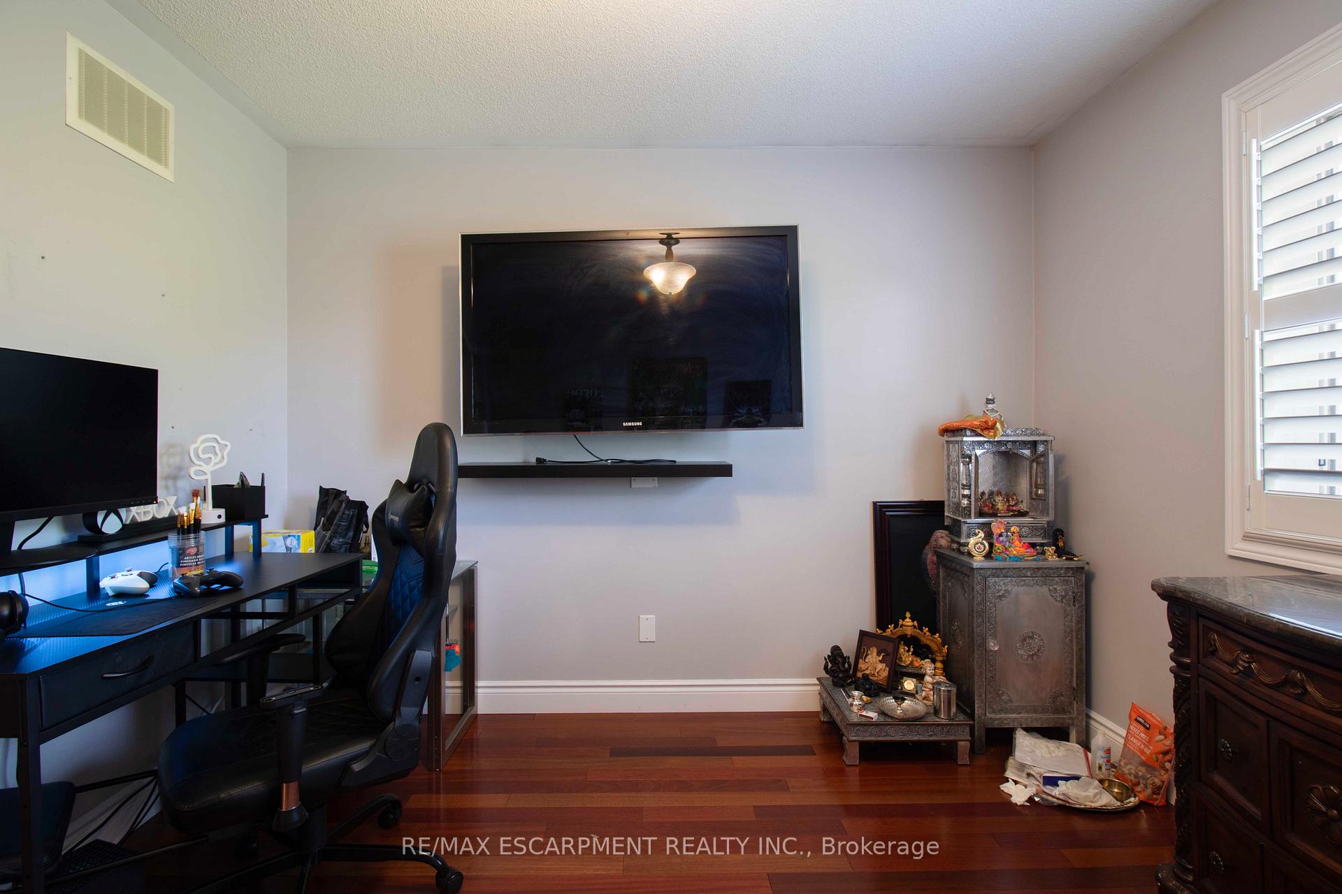 Photo 22 of 4644 Ethel Road, Burlington, Alton — HOMEH