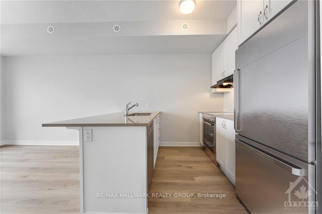 Photo 6 of 808 Mishi Private, Ottawa, CFB Rockcliffe and Area — HOMEH
