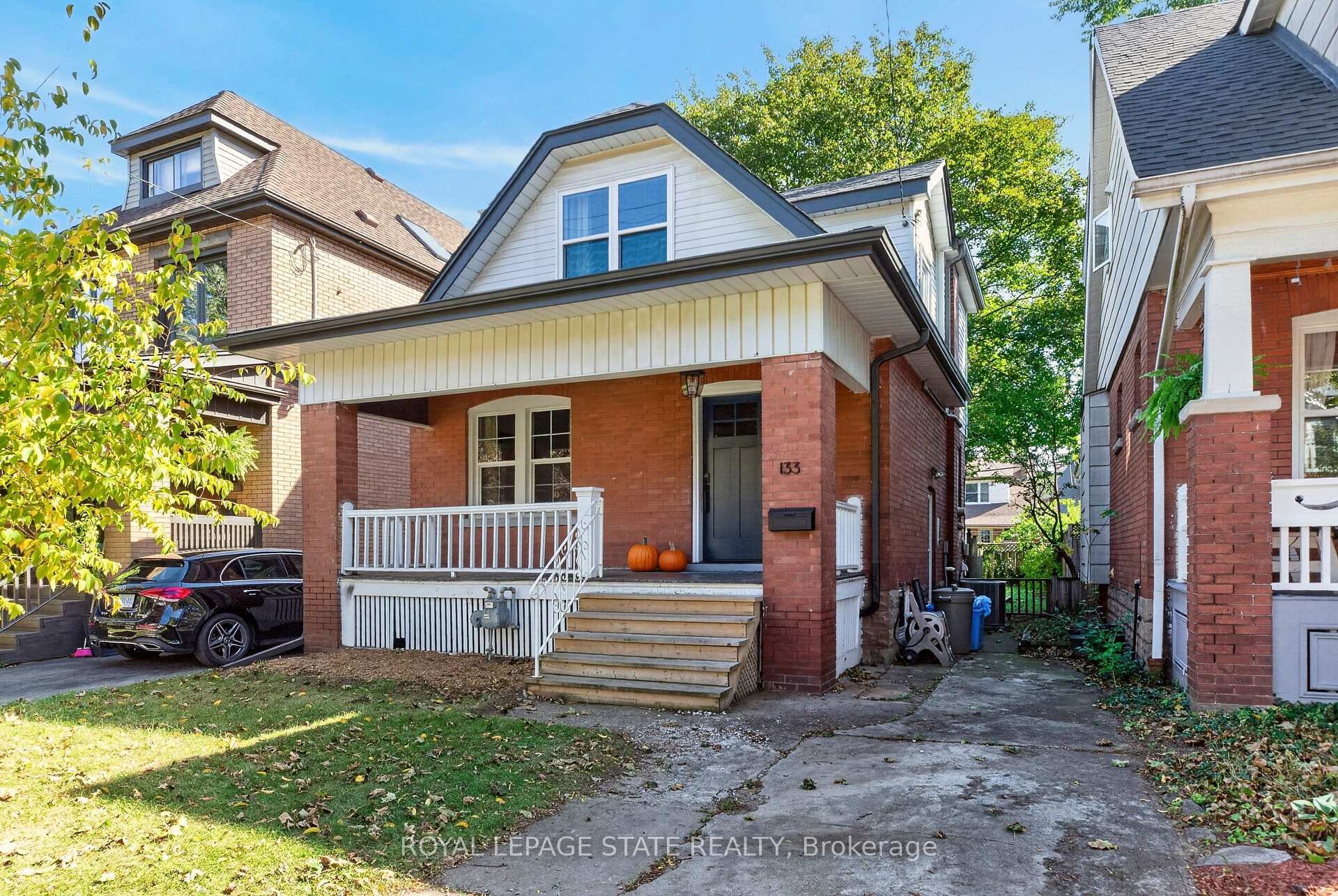 Photo of 133 Rosslyn Avenue S