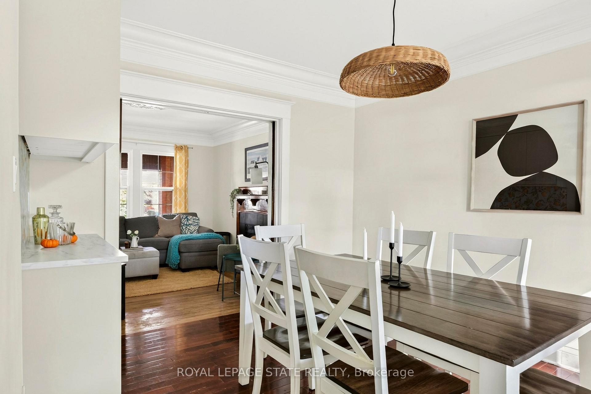Photo 18 of 133 Rosslyn Avenue S, Hamilton, Delta — HOMEH