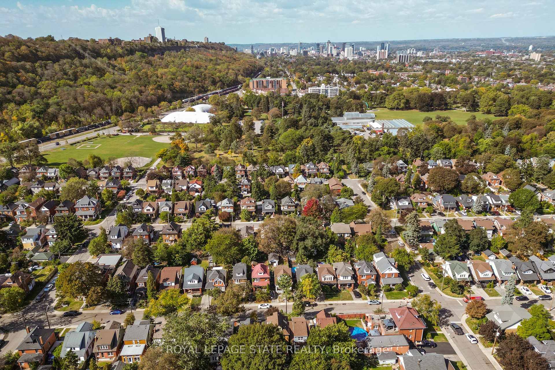 Photo 50 of 133 Rosslyn Avenue S, Hamilton, Delta — HOMEH