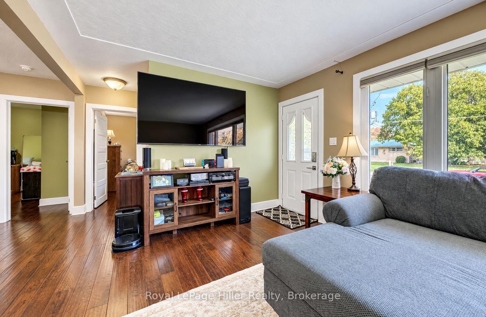 Photo 3 of 164 Strachan Street, Stratford — HOMEH